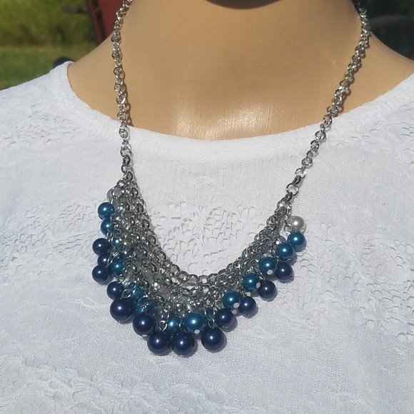 paparazzi Jewelry - Paparazzi necklace and earrings set